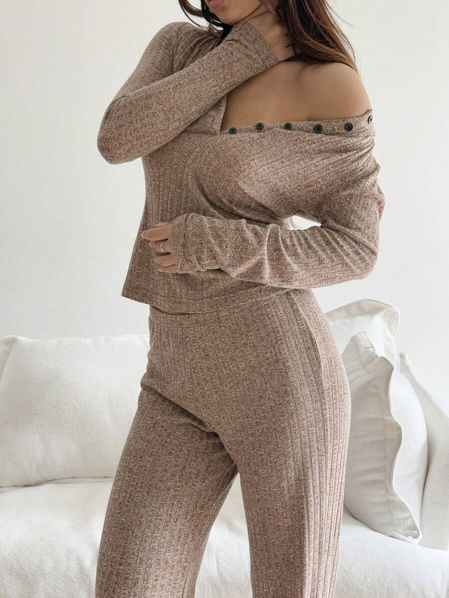 Knitted Ribbed T-shirt And Pants For Women Veloria