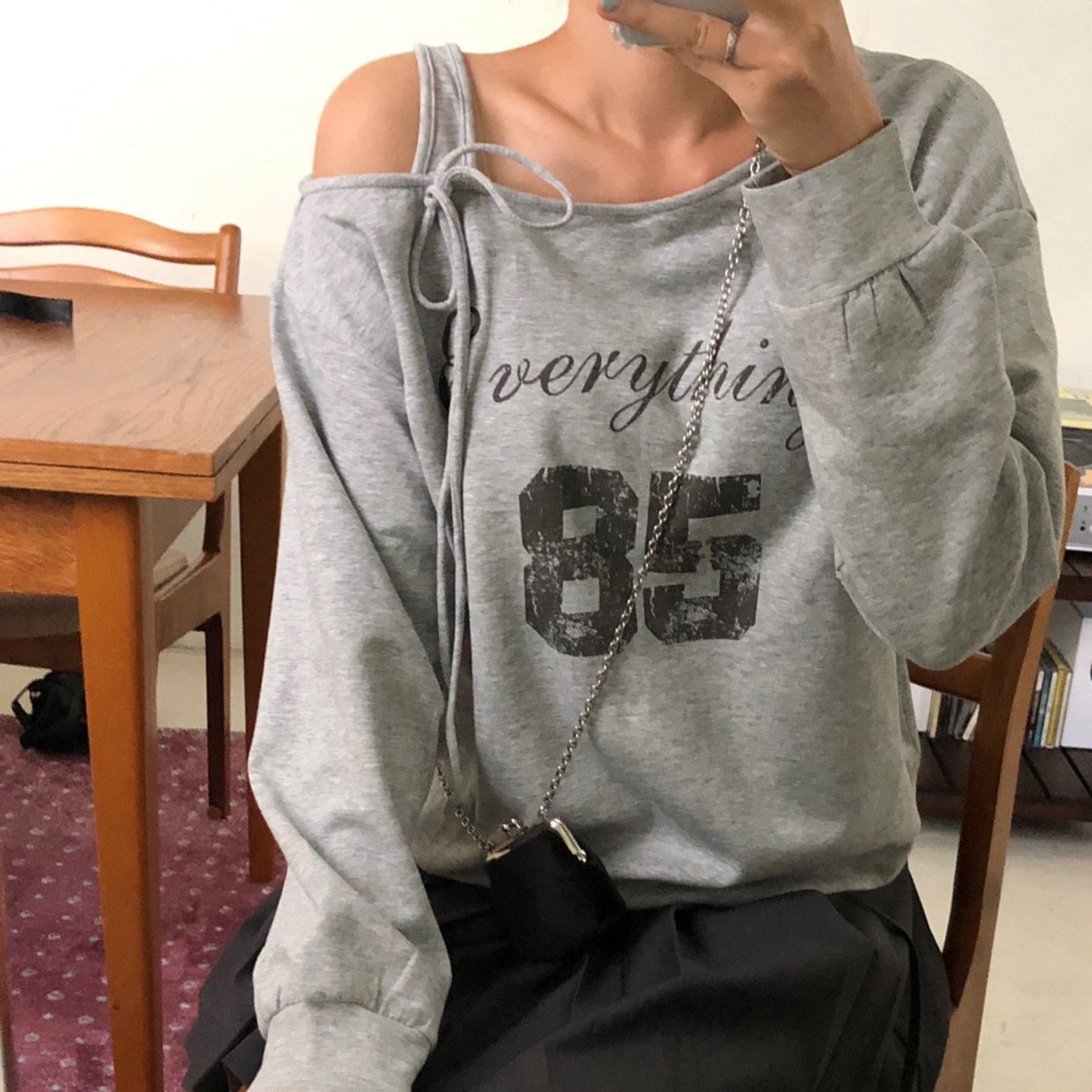 New Relaxed-style Outfit Loose-fitting Asymmetrical T-shirt Veloria