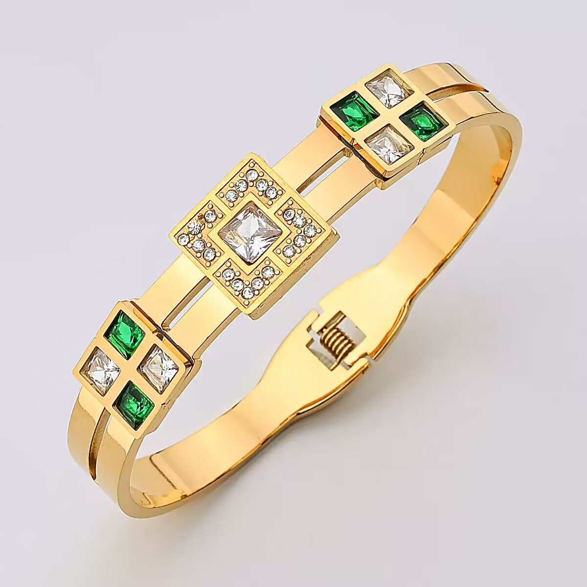 Niche Designer Fashion Jewelry For Women