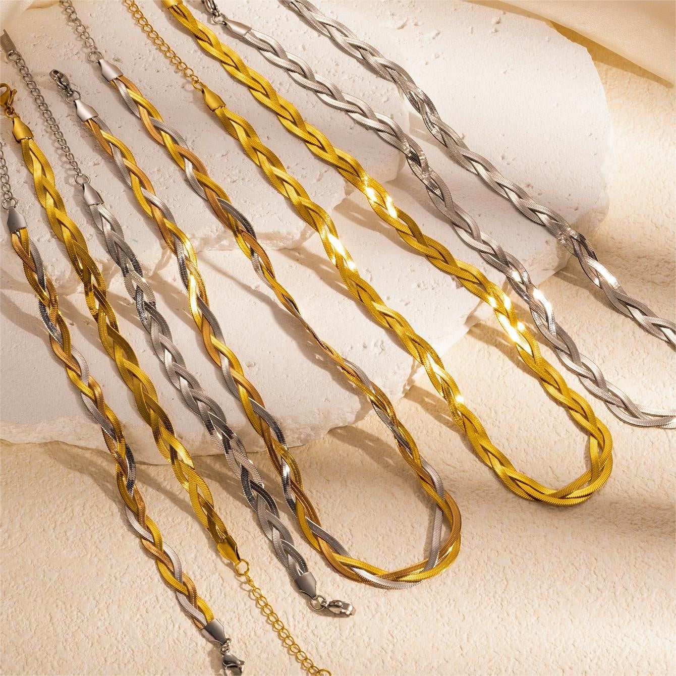 Sleek Stylish Alloy Jewelry For Women